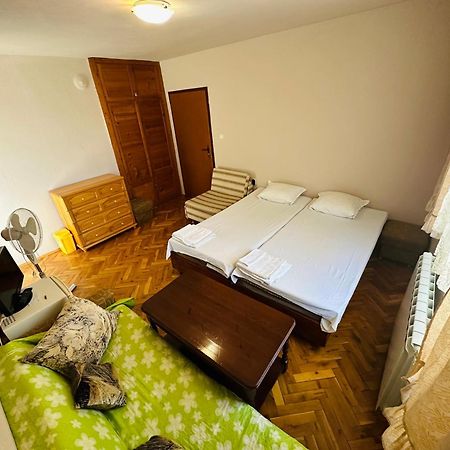 Kesta Sus: Beachside Apartments with Private Terraces in Nesebar Exterior photo