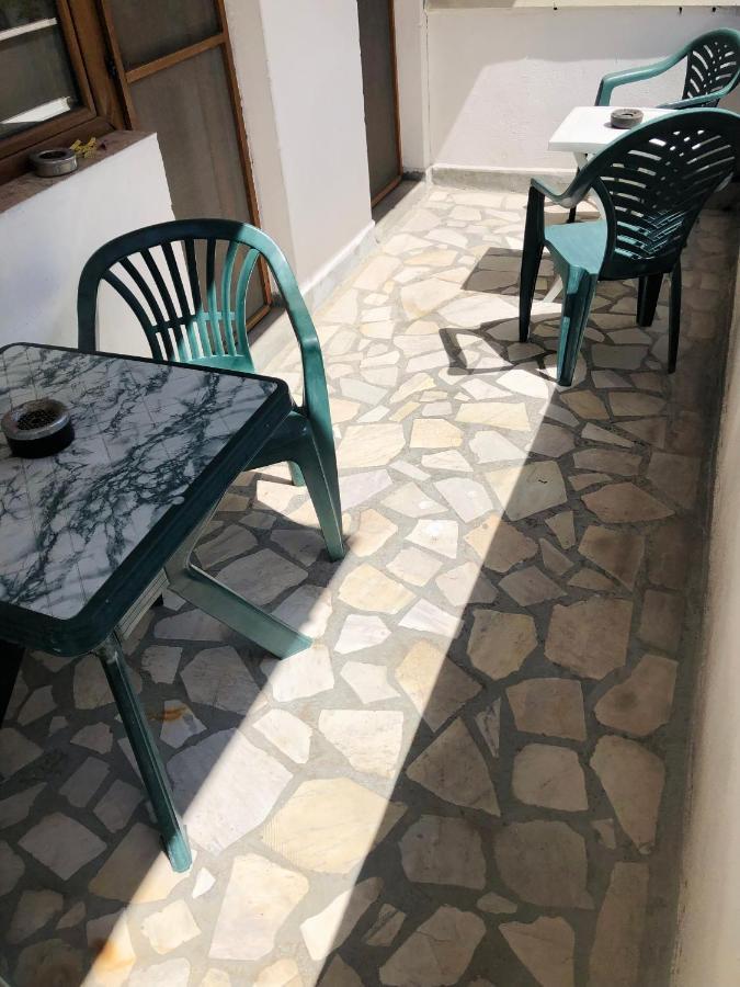 Kesta Sus: Beachside Apartments with Private Terraces in Nesebar Exterior photo