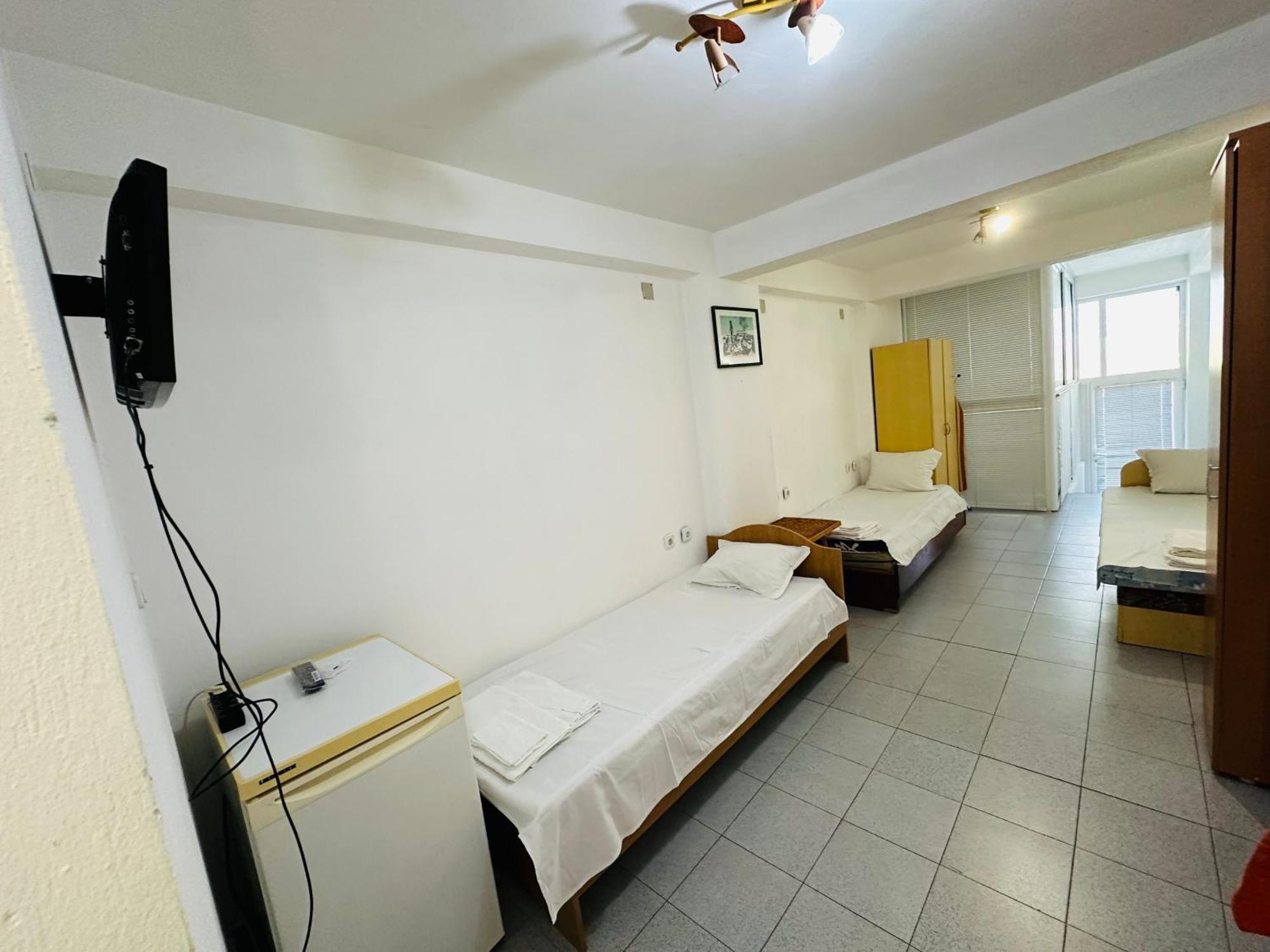 Kesta Sus: Beachside Apartments with Private Terraces in Nesebar Exterior photo